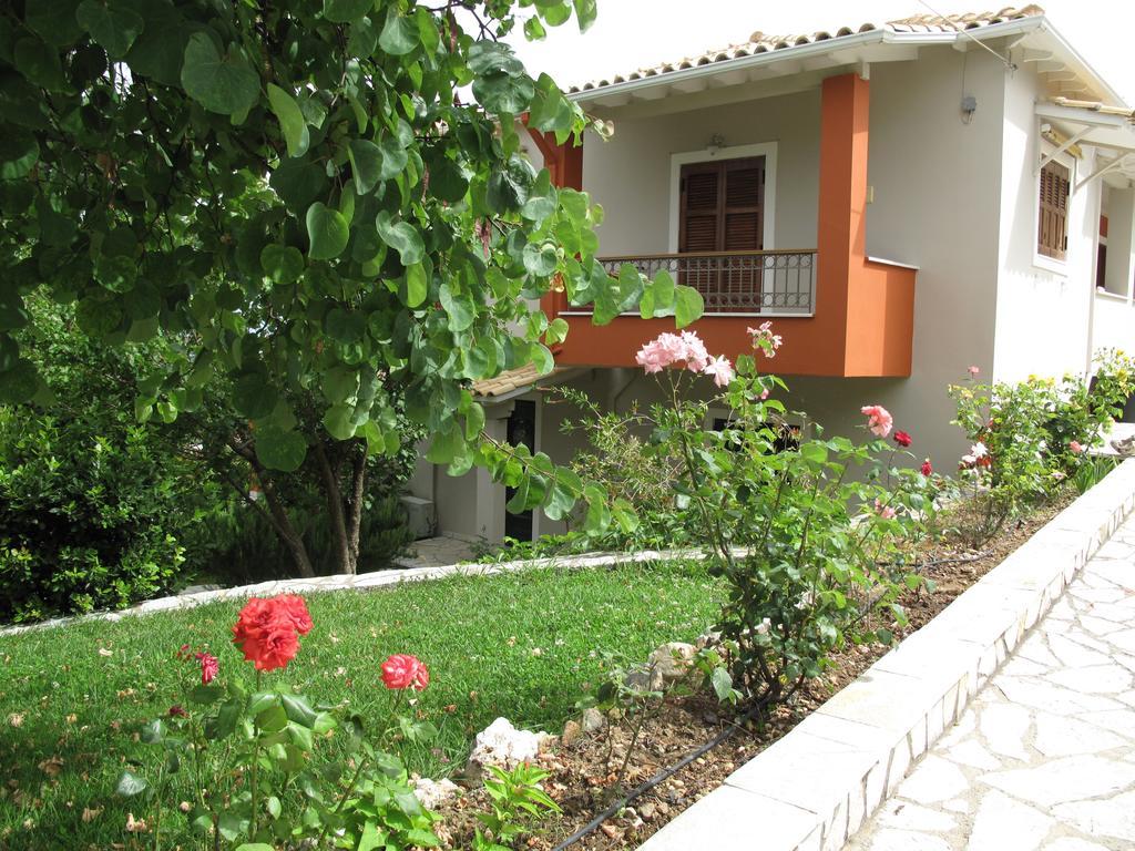 Liogerma Apartments Tsoukaládhes Quarto foto